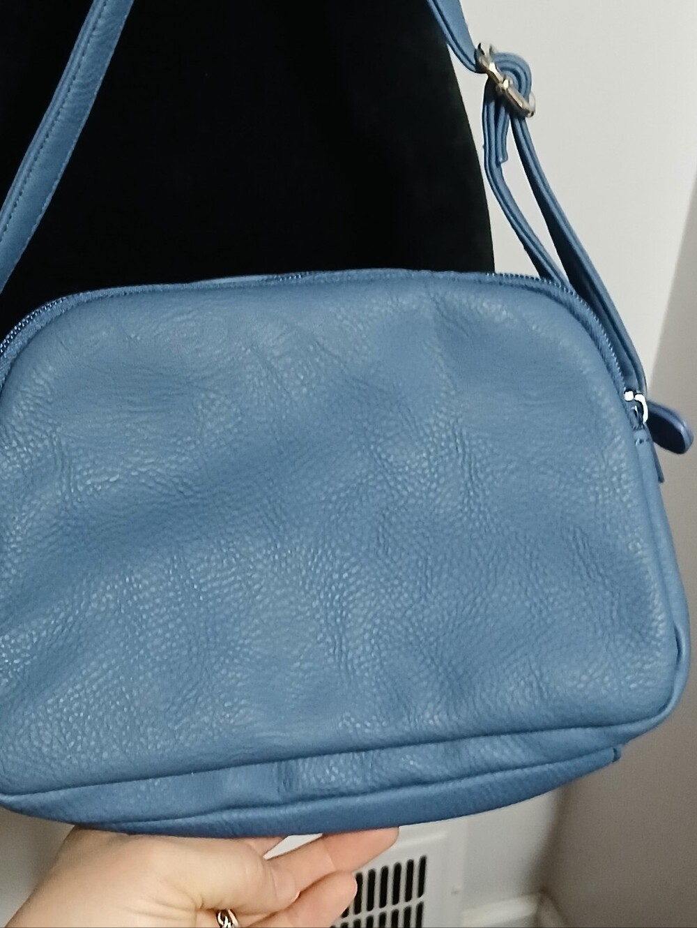 Koltov Crossbody/Shoulder Purse Blue Tan Interior New With Tag - Picture 6 of 13
